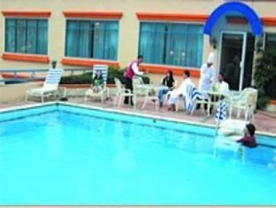 Semarak International Hotel Medan Luaran gambar